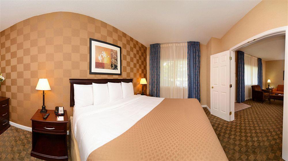 Quality Suites Роквилл Экстерьер фото